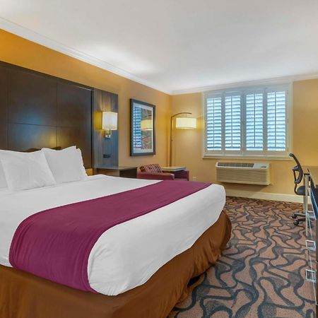 Best Western Plus Airport Plaza Сан-Хосе Экстерьер фото