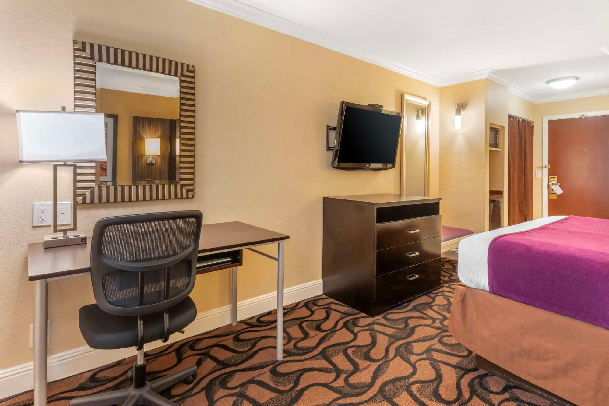 Best Western Plus Airport Plaza Сан-Хосе Экстерьер фото