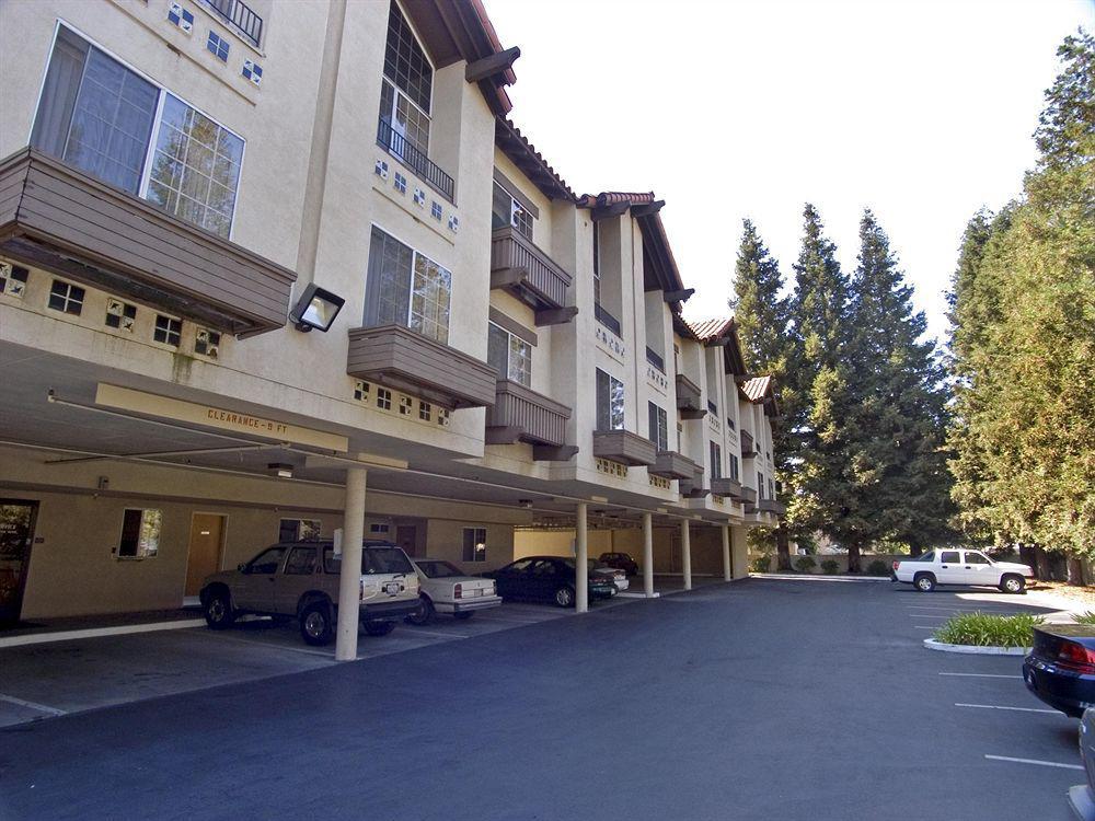 Best Western Plus Airport Plaza Сан-Хосе Экстерьер фото